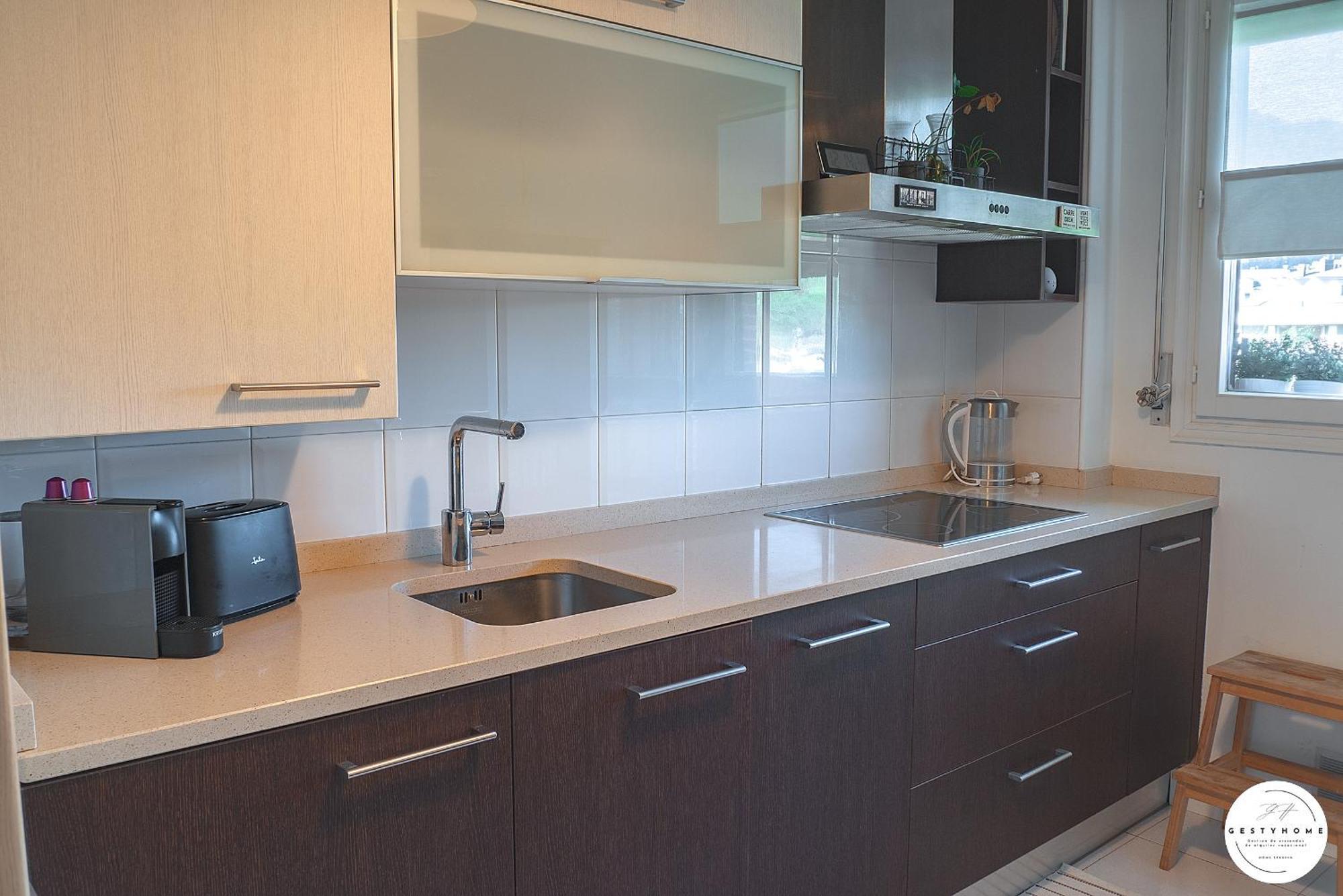 Apartamento Con Suite, Zona De Trabajo Y Yoga Wifi Y Garaje Castro Urdiales Bagian luar foto